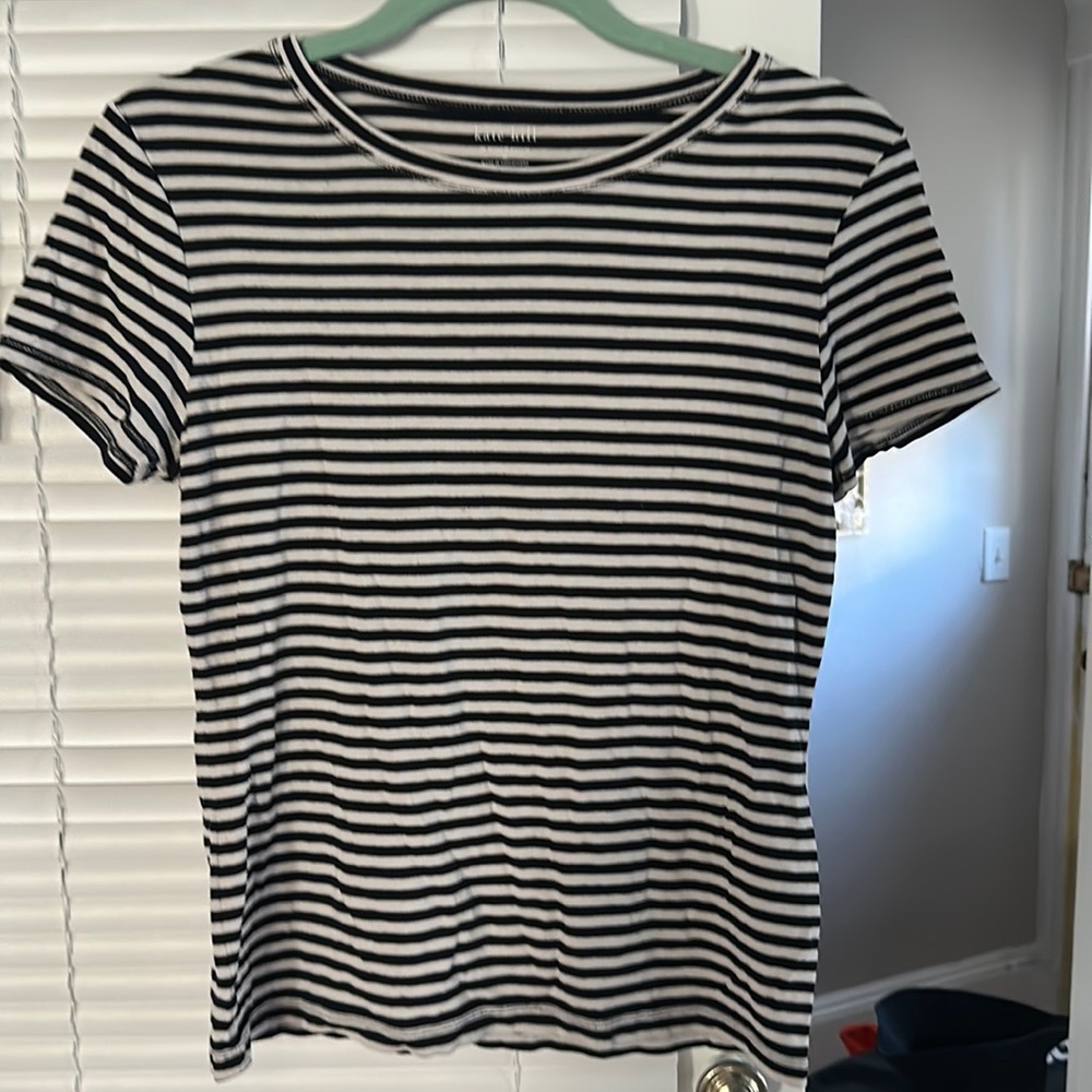 Kate Hill white and black striped t-shirt sz M, great condition